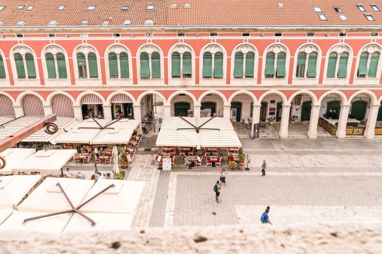 Ferienwohnung Loft At Republic Square Split Exterior foto